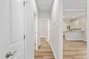 420 NW 1st St, Gainesville, FL 32601 - Photo 17