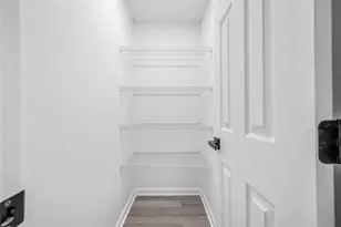 1523 NE 1st Ave, Gainesville, FL 32641 - Photo 11