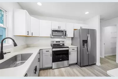 1523 NE 1st Avenue, Gainesville, FL 32641 - Photo 7