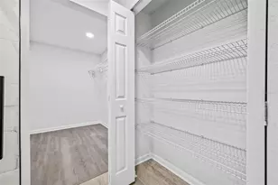 1523 NE 1st Ave, Gainesville, FL 32641 - Photo 21