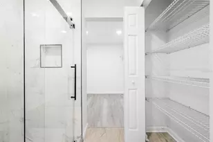 1523 NE 1st Ave, Gainesville, FL 32641 - Photo 27