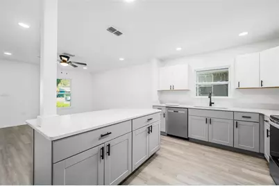 1523 NE 1st Avenue, Gainesville, FL 32641 - Photo 33