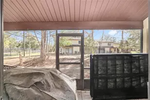 2735 SW 35th Pl, Gainesville, FL 32608 - Photo 37