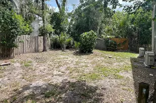 1122 NW 4th Ave, Gainesville, FL 32601 - Photo 19