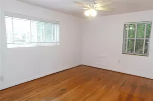 118 NW 35th Ter, Gainesville, FL 32607 - Photo 17