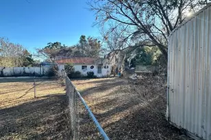 3010 NE 98th Ln, Anthony, FL 32617 - Photo 15