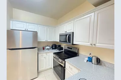 1559 NW 29th Road #5, Gainesville, FL 32605 - Photo 5