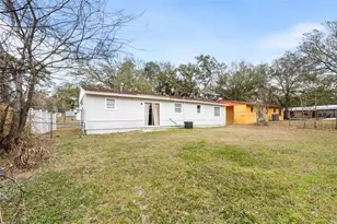 1911 SE 14th Ave, Gainesville, FL 32641 - Photo 17