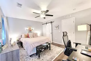 2830 SW 14th Dr, Gainesville, FL 32608 - Photo 13