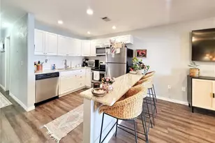 2830 SW 14th Dr, Gainesville, FL 32608 - Photo 7