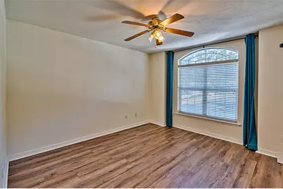 10605 NW 32nd Place, Gainesville, FL 32606 - Photo 17