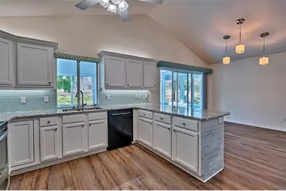 10605 NW 32nd Place, Gainesville, FL 32606 - Photo 11