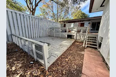 111 SW 23rd Terrace, Gainesville, FL 32607 - Photo 7