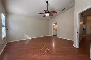 2131 NW 52nd Pl, Gainesville, FL 32605 - Photo 11