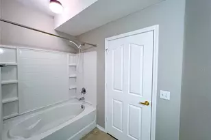 2211 NW 16th Terrace, Gainesville, FL 32605 - Photo 9