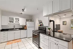 929 NE 7th Ave, Gainesville, FL 32601 - Photo 13