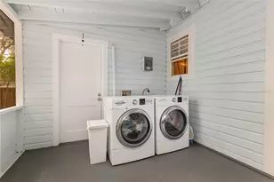 929 NE 7th Ave, Gainesville, FL 32601 - Photo 29