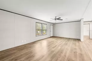 7591 NE 90 Ave, Bronson, FL 32621 - Photo 9