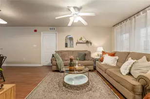 835 SW 9th St, Gainesville, FL 32601 - Photo 15