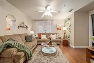 835 SW 9th St, Gainesville, FL 32601 - Photo 13