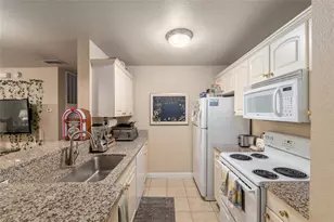 835 SW 9th St, Gainesville, FL 32601 - Photo 5