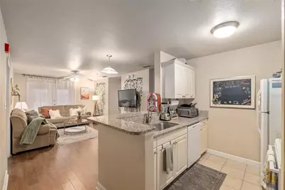 835 SW 9th Street #103, Gainesville, FL 32601 - Photo 3