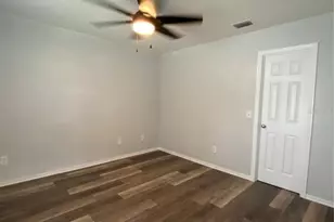 3209 SW 25th Dr, Gainesville, FL 32608 - Photo 7