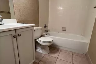 1700 SW 16th Ct, Gainesville, FL 32608 - Photo 9