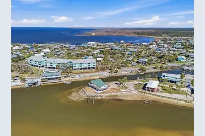 18 4th Street, Horseshoe Beach, FL 32648 - Photo 9