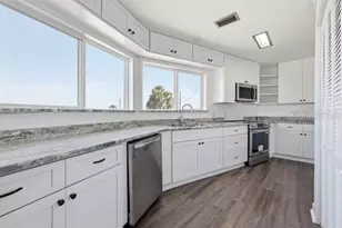 18 4th St, Horseshoe Beach, FL 32648 - Photo 15