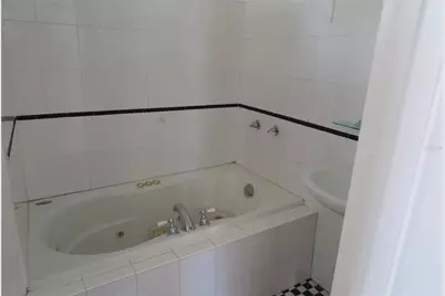 105 SE 1st Avenue, Lake Butler, FL 32054 - Photo 17