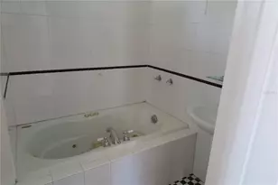 105 SE 1st Ave, Lake Butler, FL 32054 - Photo 17