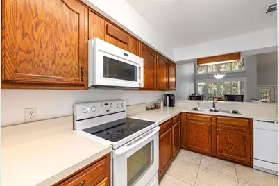 2740 NW 39th Drive, Gainesville, FL 32606 - Photo 17