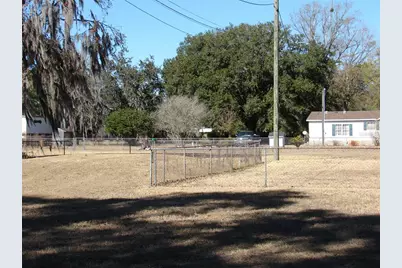 8551 Oglesby Avenue, Jacksonville, FL 32220 - Photo 19