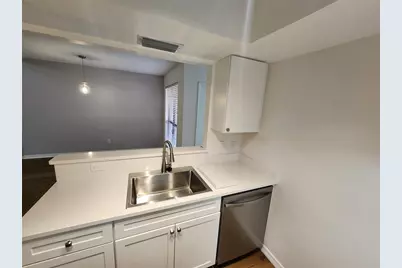 5823 SW 9 Place #H55, Gainesville, FL 32605 - Photo 17