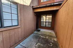 5823 SW 9th Pl, Gainesville, FL 32605 - Photo 3