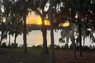 2708 SW 14th Dr, Gainesville, FL 32608 - Photo 31