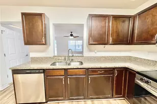 4687 SW 48th Dr, Gainesville, FL 32608 - Photo 9