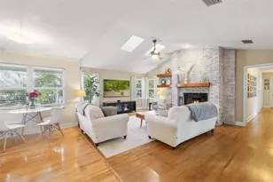 2334 NW 15th Pl, Gainesville, FL 32605 - Photo 5