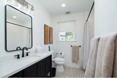 919 SW 6th Avenue, Gainesville, FL 32601 - Photo 11