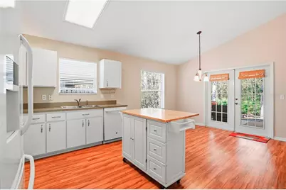 2016 NW 50th Place, Gainesville, FL 32605 - Photo 7