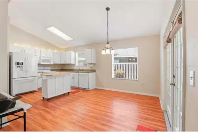 2016 NW 50th Place, Gainesville, FL 32605 - Photo 9