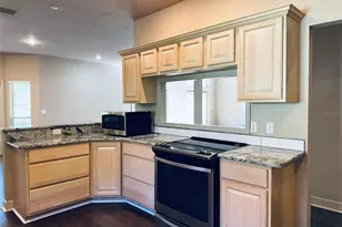 10947 Palmetto Blvd, Alachua, FL 32615 - Photo 3