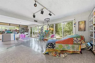 2074 NW 11th Rd, Gainesville, FL 32605 - Photo 33