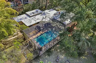 2074 NW 11th Rd, Gainesville, FL 32605 - Photo 3