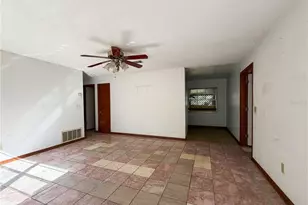 1948 NW 31st Pl, Gainesville, FL 32605 - Photo 13