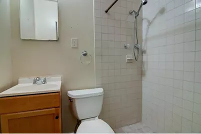 2049 NW 9th Avenue, Gainesville, FL 32603 - Photo 13