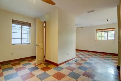 2049 NW 9th Avenue, Gainesville, FL 32603 - Photo 13