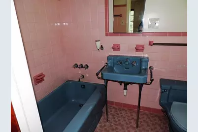 2049 NW 9th Avenue, Gainesville, FL 32603 - Photo 5