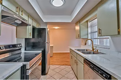 8204 SW 13th Road, Gainesville, FL 32607 - Photo 7